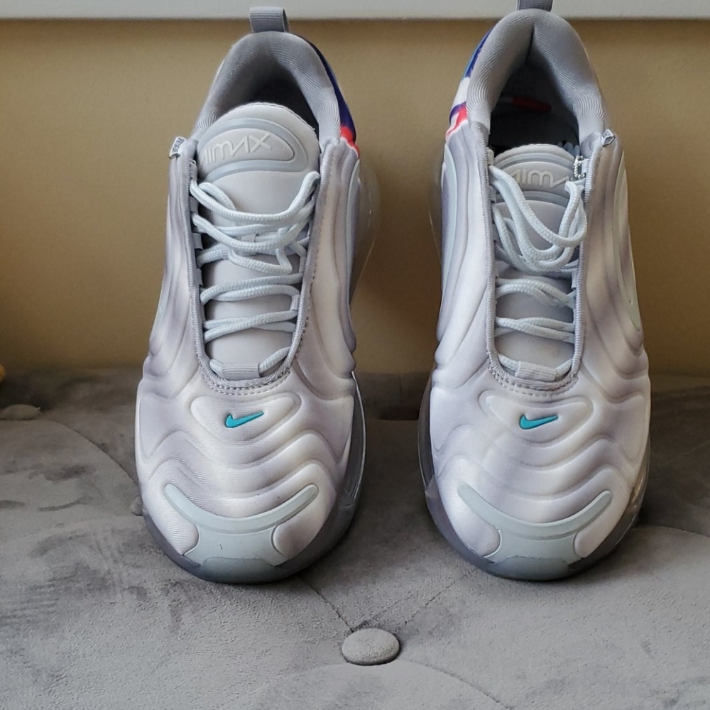 WOMENS NIKE AIR MAX 720